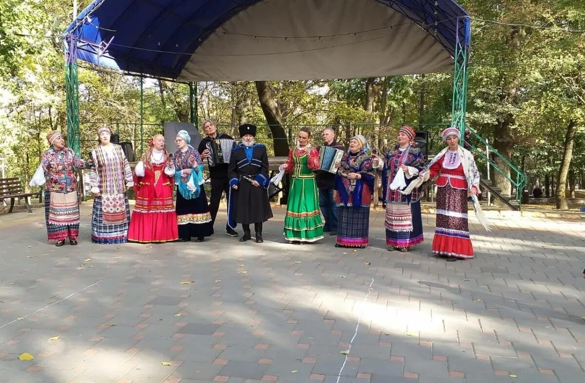 лад вольск. лад вольск. лад вольск. фольклорный ансамбль на новый год. ансамбль лад вольск.