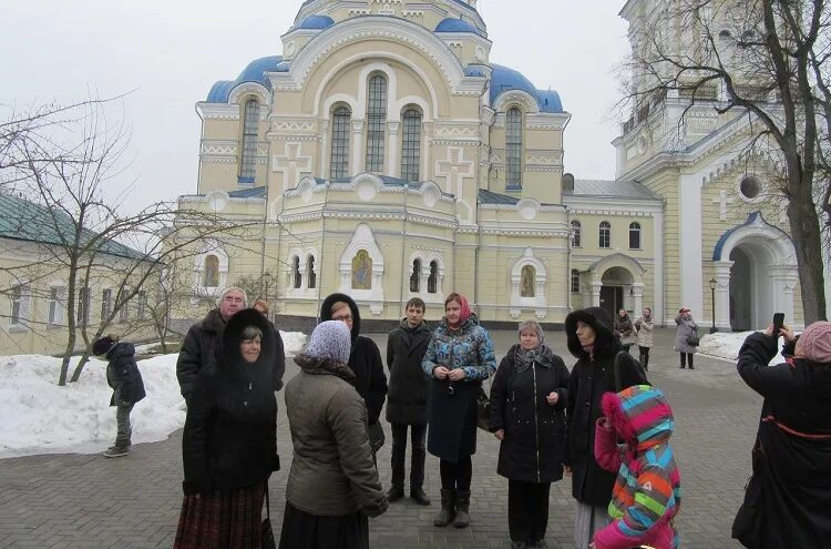 Школа село Льва Толстого Калужская. Администрация Льва Толстого Калужская область. Школа в селе Льва Толстого Калужской области. Село Льва Толстого монастырь.