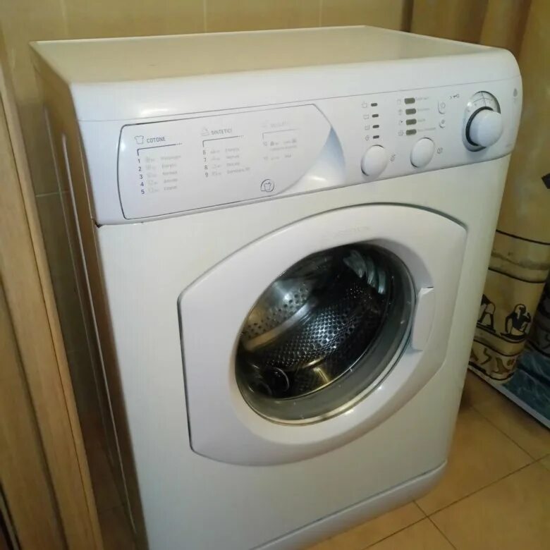 Avsl88 Аристон. Hotpoint-Ariston AVSL 88. Стиральная машина Hotpoint-Ariston AVL 88. Hotpoint AVSL 129. Ariston 88