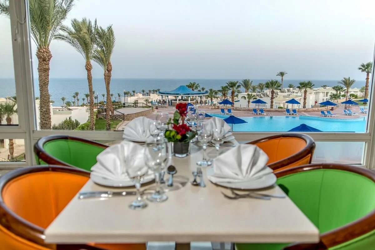 Renaissance sharm el sheikh golden view resorts. Ренессанс отель Шарм-Эль-Шейх Египет. Ренессанс Марриотт Шарм-Эль-Шейх. Ренессанс Шарм-Эль-Шейх Голден Вью Бич. Renaissance Sharm el Sheikh Golden.