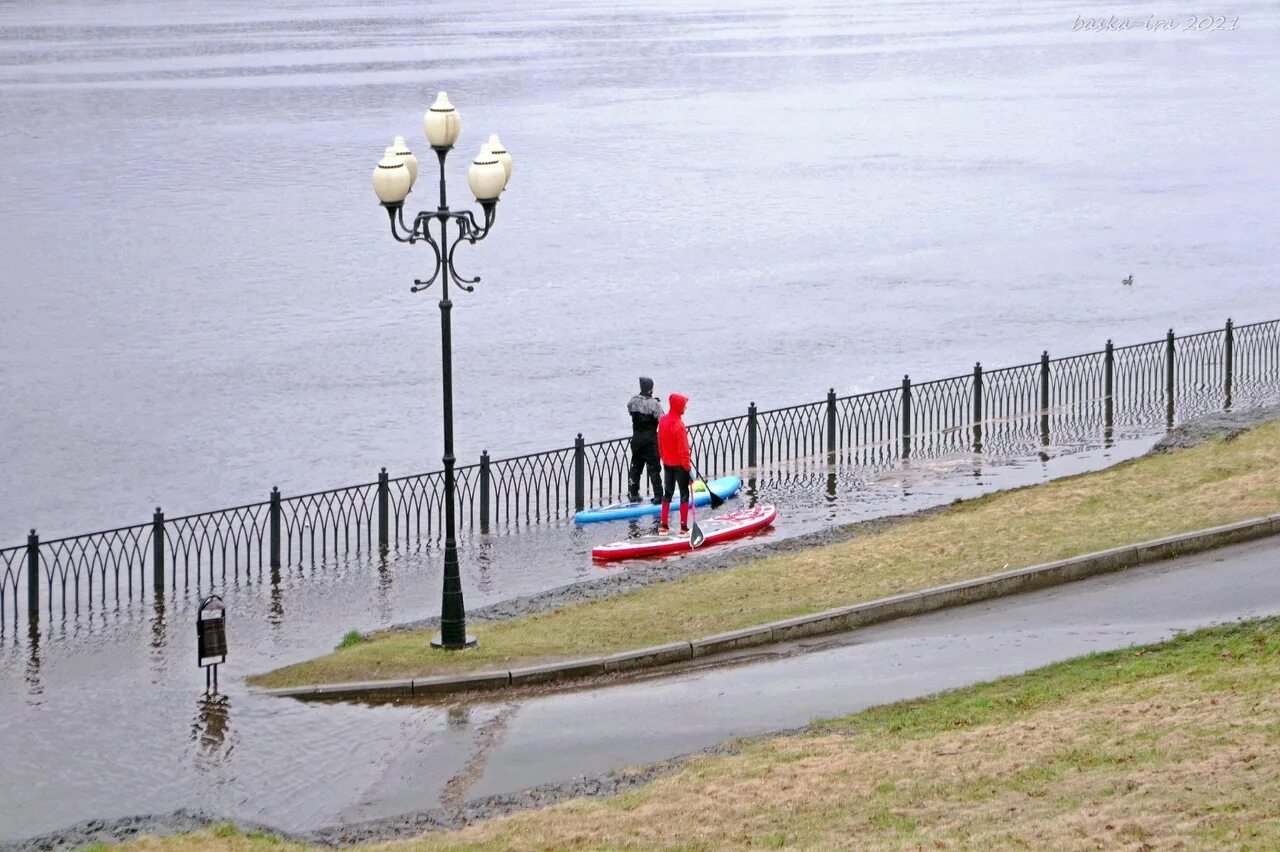 Суть набережной. Петровская набережная воронеж реконструкция проект. Набережная космонавтов рыбинск. Набережная космонавтов рыбинск проект. Город дубна набережная волги.