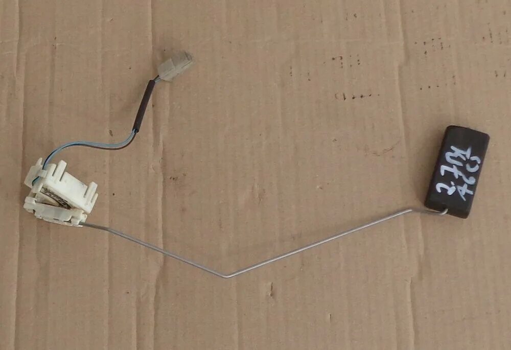 датчик топлива а6 с5. датчик уровня топлива a6c5. ауди а6 с5 датчик топлива. датчик уровня топлива ауди а6 с5 кватро. датчик уровня топлива ауди а6.