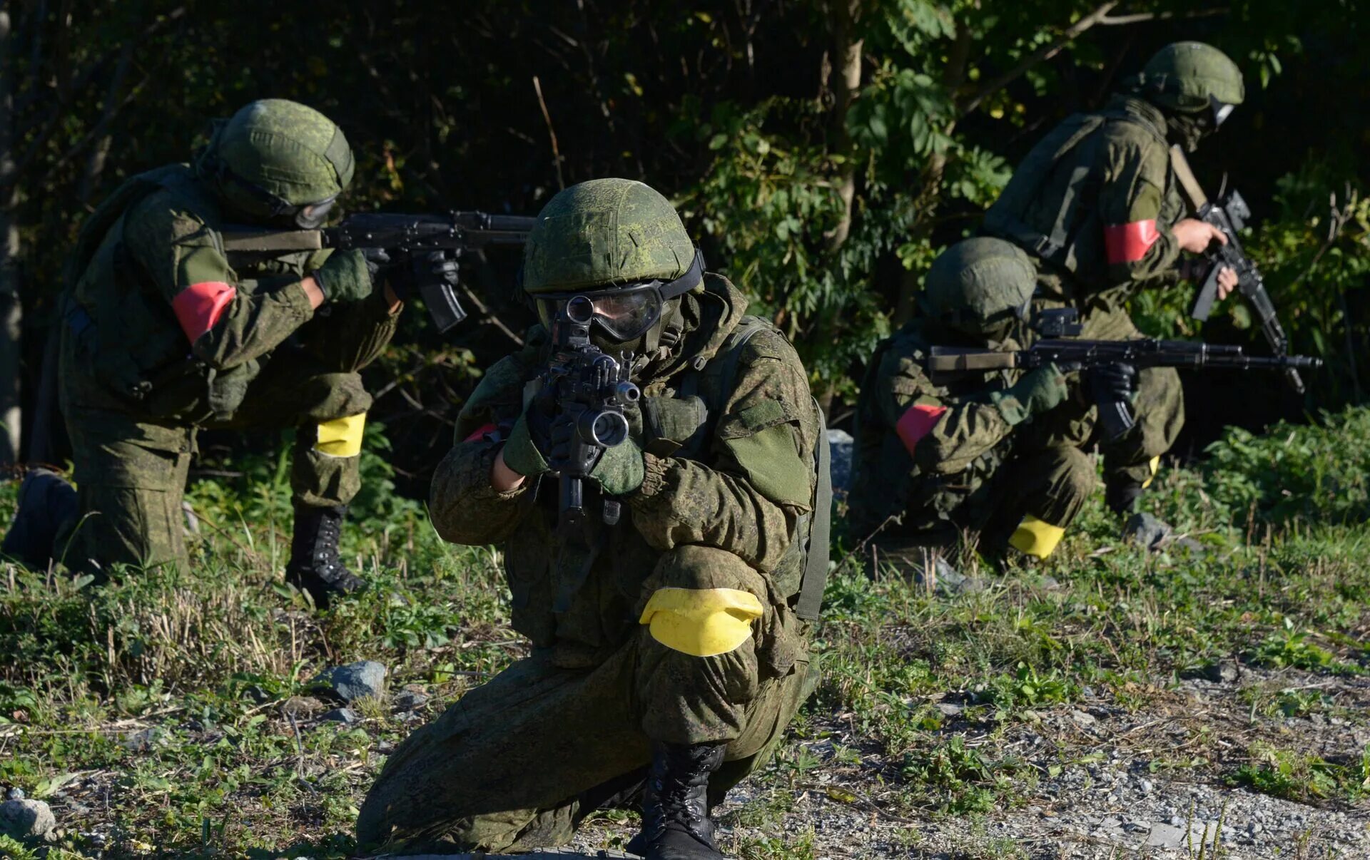 Подготовка группы. Военная разведка Антитеррор. Спецназ учения. Спецназ Антитеррор. Спецназ боевые действия.