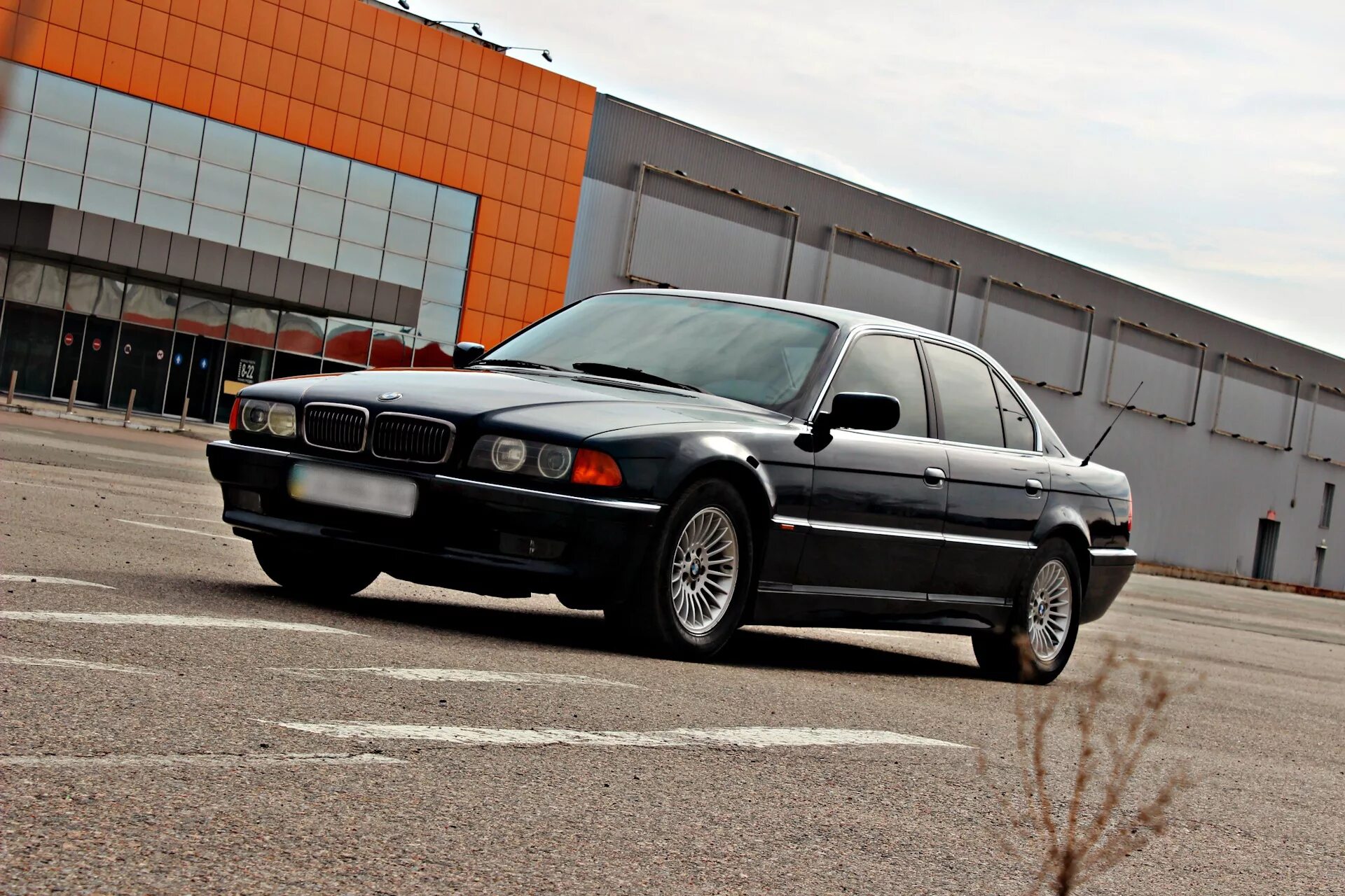 BMW 7 1994. BMW 7 Series 1994. BMW e38 1994. БМВ 7 1994 года. От 1 июля 1994 г