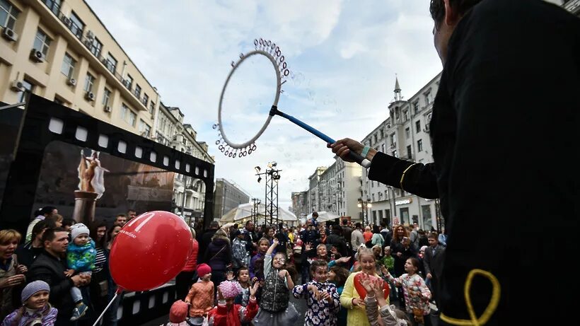 Развлечения на выборах. 870 Летие Москвы.