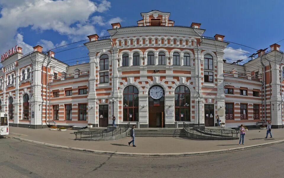 Мокано калуга. Вокзал калуга 1. калужский вокзал калуга 1. вокзальная площадь калуга. железнодорожная станция калуга 1.