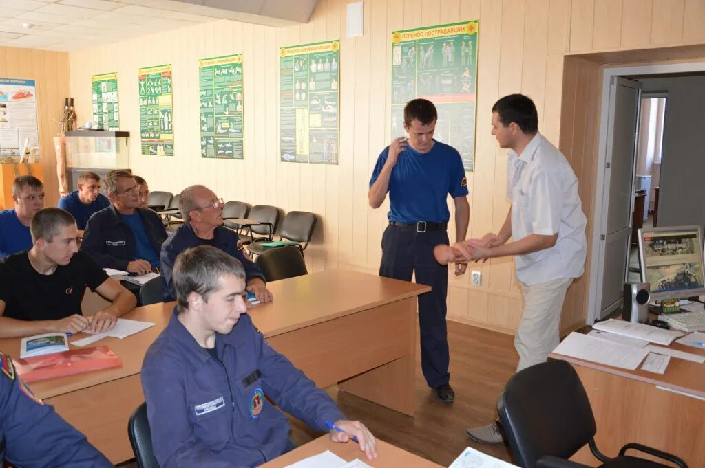 Умц го и чс санкт-петербурга. Руководители центра гочс и пб в спб. Умц мчс живописная 28. Гобу дпо яо умц гочс. Дпо по го и чс.