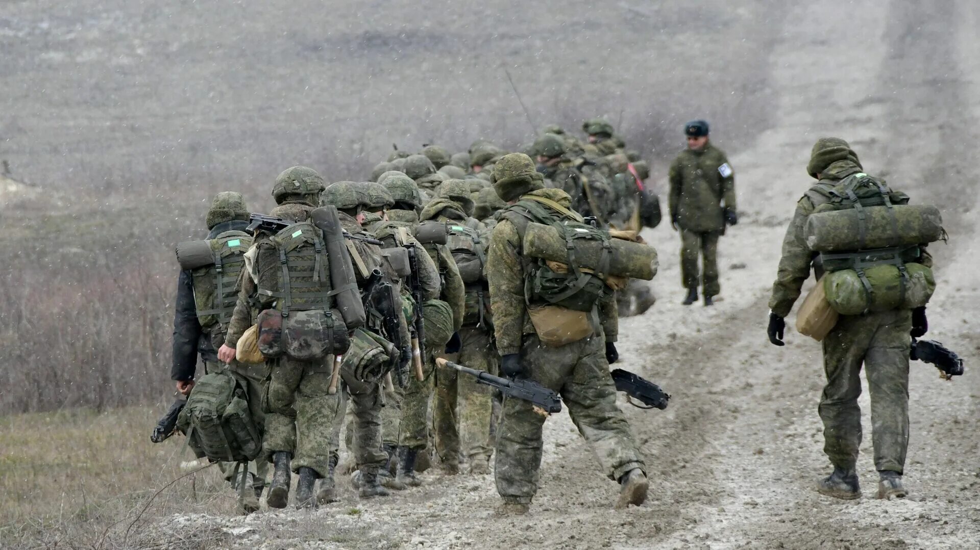 Учение вооруженное нападение. Боеготовность Российской армии. Российские войска центрального военного округа в. Армия РФ наступает. Учения вс РФ.