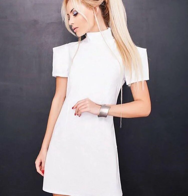 платье белое с рукавами и воротником. черное платье с белым воротником. черное платье с белым воротником. платье асос белое с рукавами. платье с воротником.