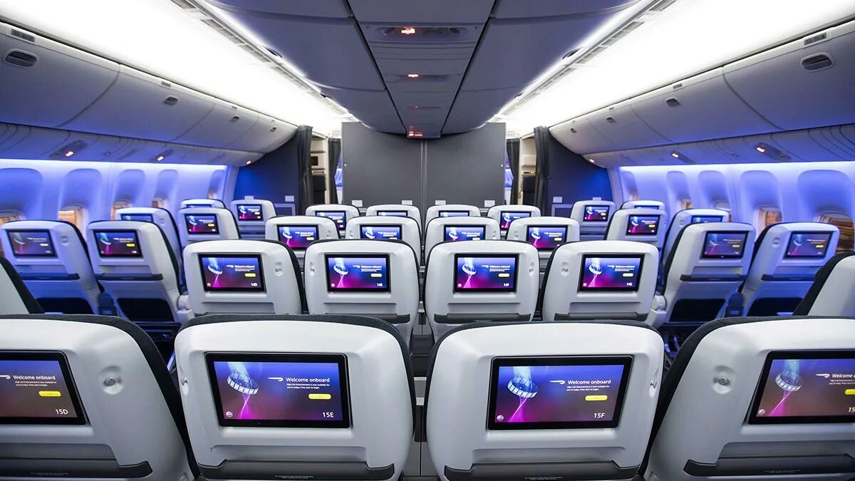 Pegas fly 767-300er бизнес класс. Боинг 777 ред вингс. Салон боинг 737-82r. United airlines 737-900. Боинг 787-10 салон.