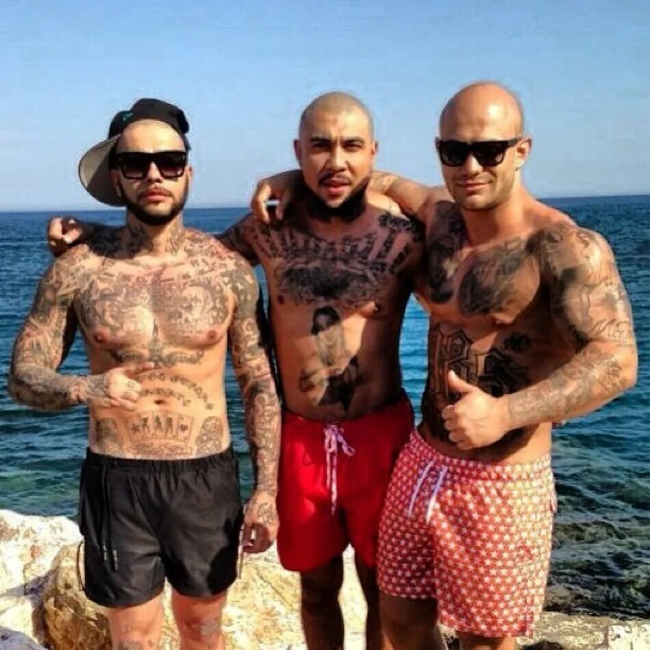 Тимати маленького роста. Павел курьянов пашу. Никита чижов. Рост тимати в см. Рост тимати и решетовой анастасии.