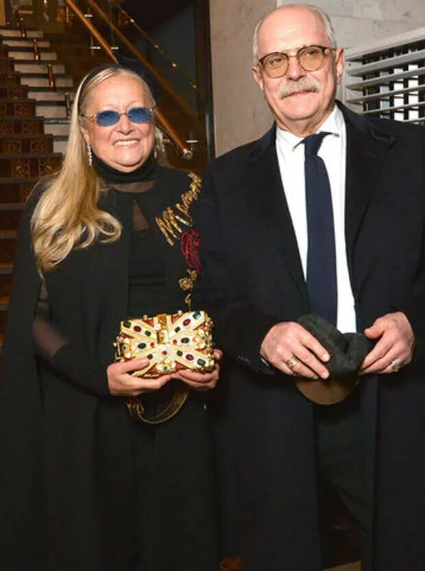 Михалков с женой. Жена михалкова. Михалков с женой. Никиты и татьяны михалковых. Жена никиты михалкова.