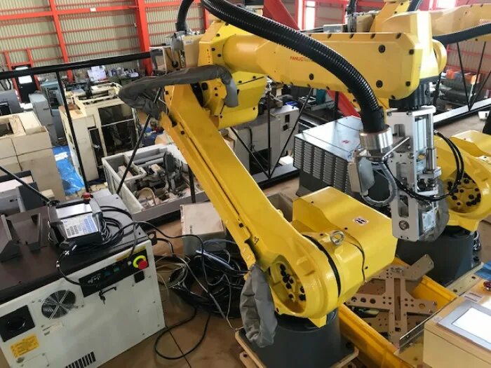 Robot m30 pro. Промышленный робот Fanuc m20ia. Fanuc m-20ia. Манипулятор Fanuc Robot m-20. Fanuc Robot m900i.