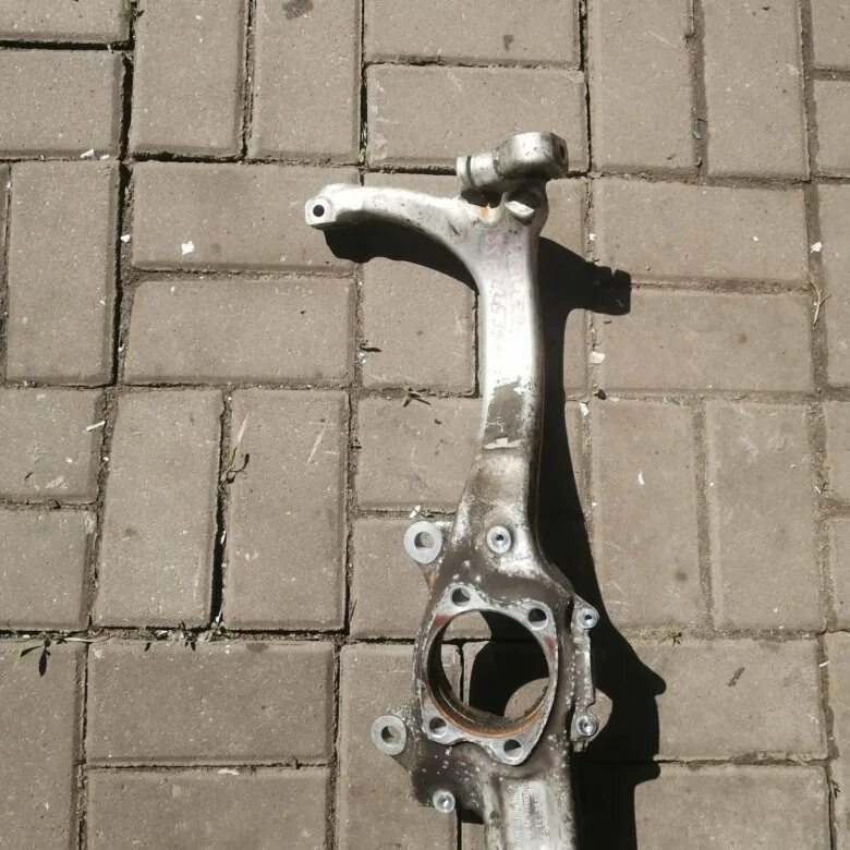 Правый поаоротный кулак ауди а4б6. Поворотный кулак ауди а4 б5 левый. Поворотный кулак ауди а4. Поворотный кулак audi a4 b8. Поворотный кулак ауди а6 с6 алюминиевый.