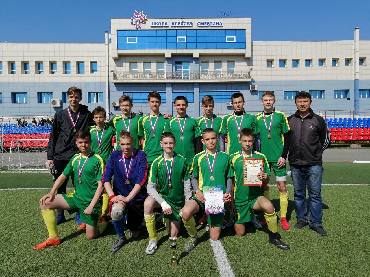 алтайский спорт футбол. динамо алтай футбол. академия динамо барнаул футбол 2006. федерация футбола алтайского края. алтай футбол.