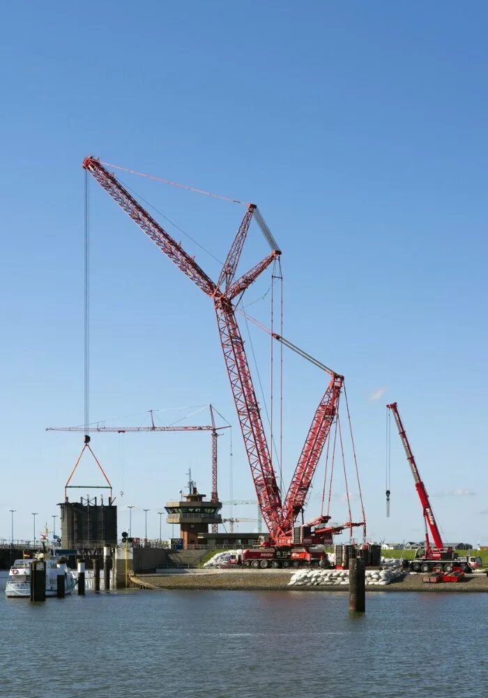 Топ кран. Liebherr lg 1750. кран либхер 1750. кран либхер lg 1750. кран liebherr lg 1750.