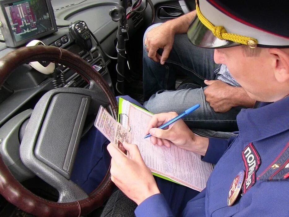 Административная ответственность сотрудников дпс. Административная ответственность сотрудников дпс. Правонарушение на дороге. Нарушение пдд. Оперативно-профилактическое мероприятие «должник».