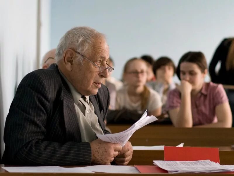 Лингвист е. Лингвист максим кронгауз. Елена земская племянница булгакова. Лингвист е. Дмитрий николаевич шмелёв.