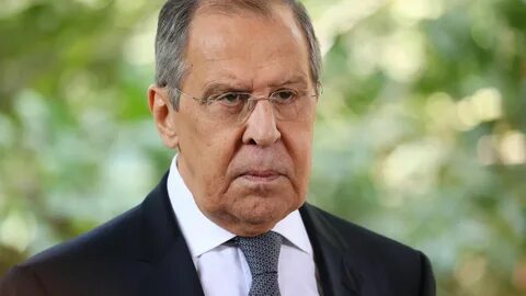 Лаврову наступили на ногу видео