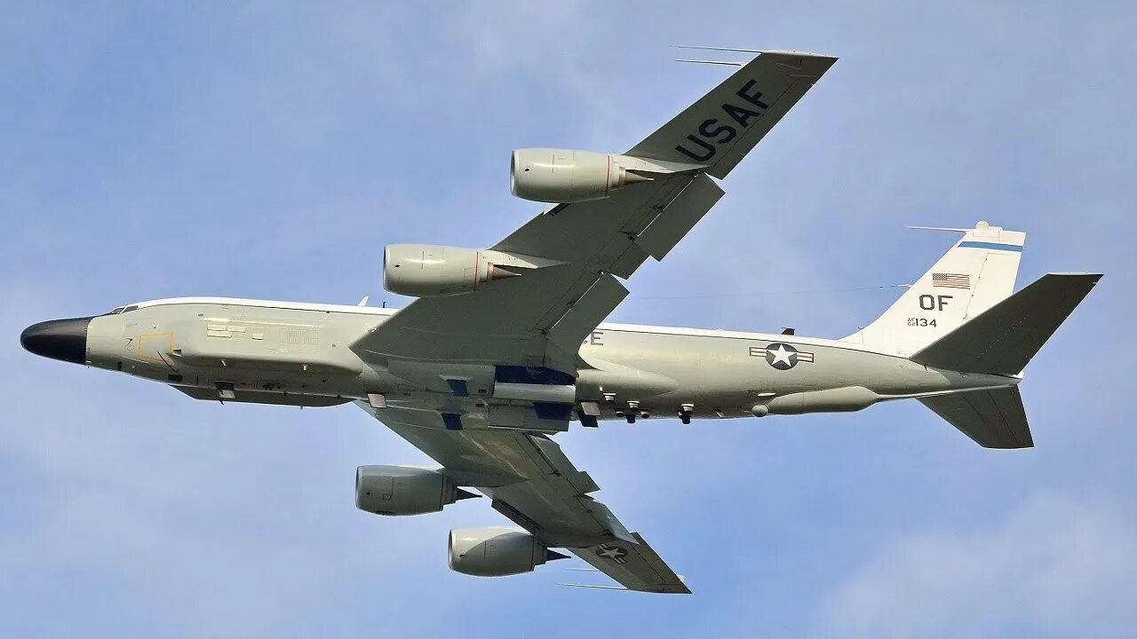 Boeing rc 135v rivet joint. Rc-135 rivet joint. boeing rc-135 самолет сша. rc 135 самолет разведчик.