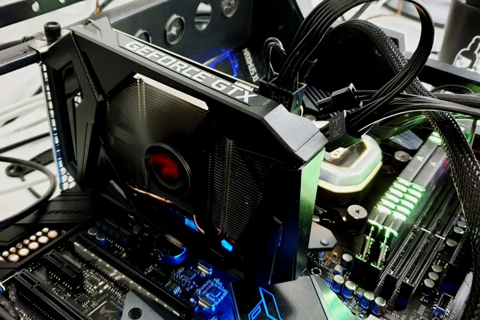 Просмотр видеокарт. Nvidia geforce gtx 1660 ti. компьютеры на gtx 1660 ti. gtx 1660 в компьютере. видеокарта на пк 1660.