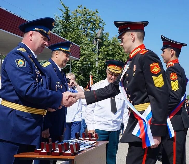 Ульяновское гвардейское суворовское военное училище. Гвардейское суворовское военное училище угсву. Ульяновское гвардейское суворовское училище. Ульяновское гвардейское суворовское военное училище. Суворовское училище ульяновск.