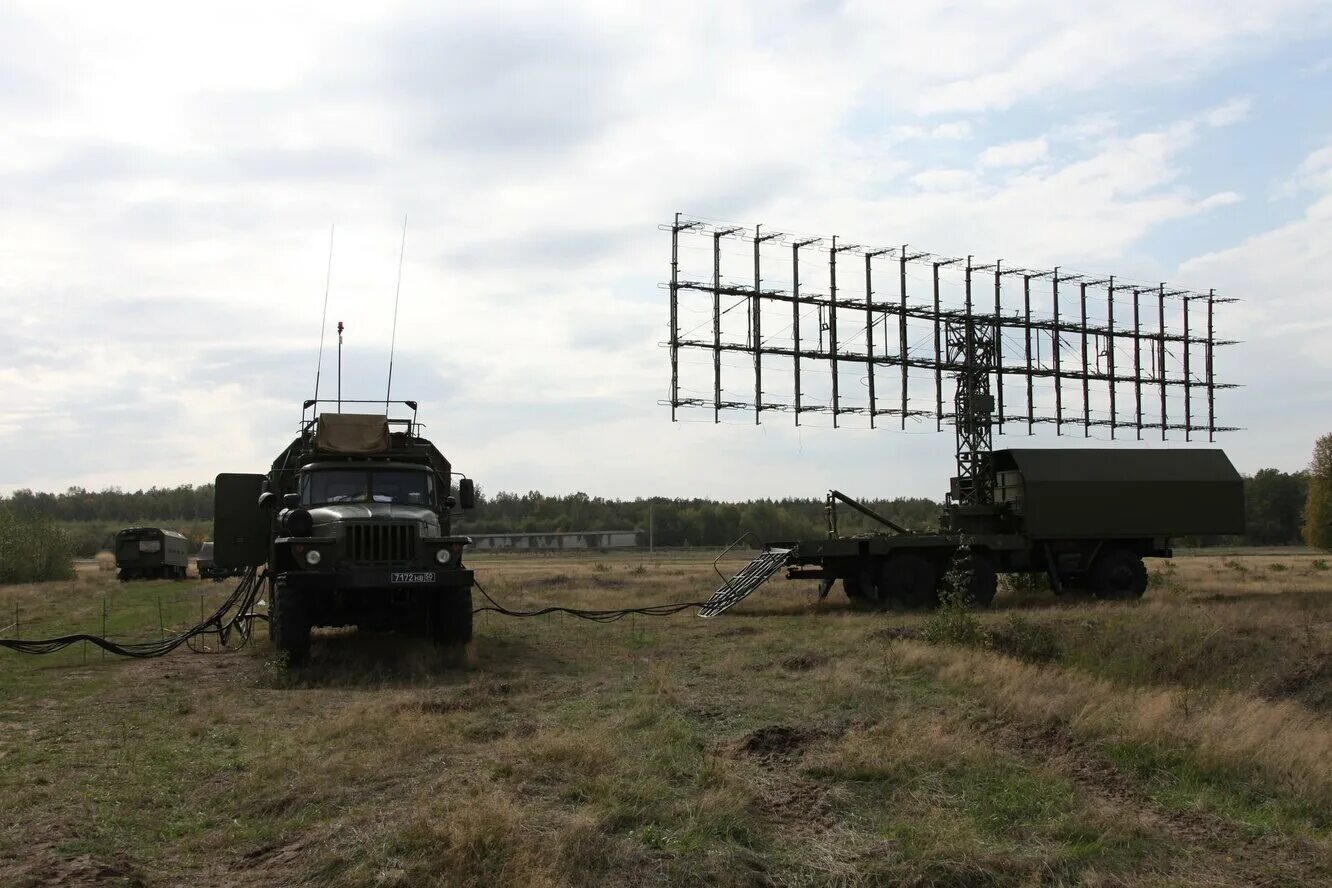 Поле 21 м. Комплекс рэб р-330. Рэб тирада-2с. Поле 21 м. Система радиоподавления «поле-21».