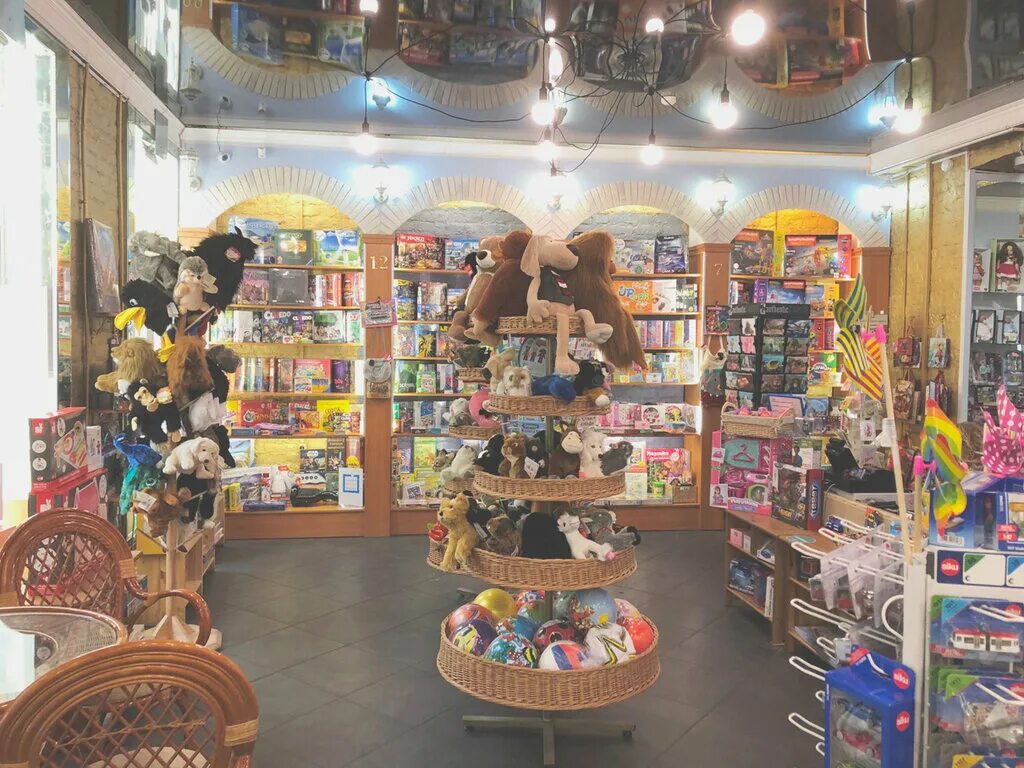 магазин игрушек в питере. детские магазины в санкт-петербурге с игрушками. магазины игрушек в санкт. магазин любимые игрушки. товары для праздника.