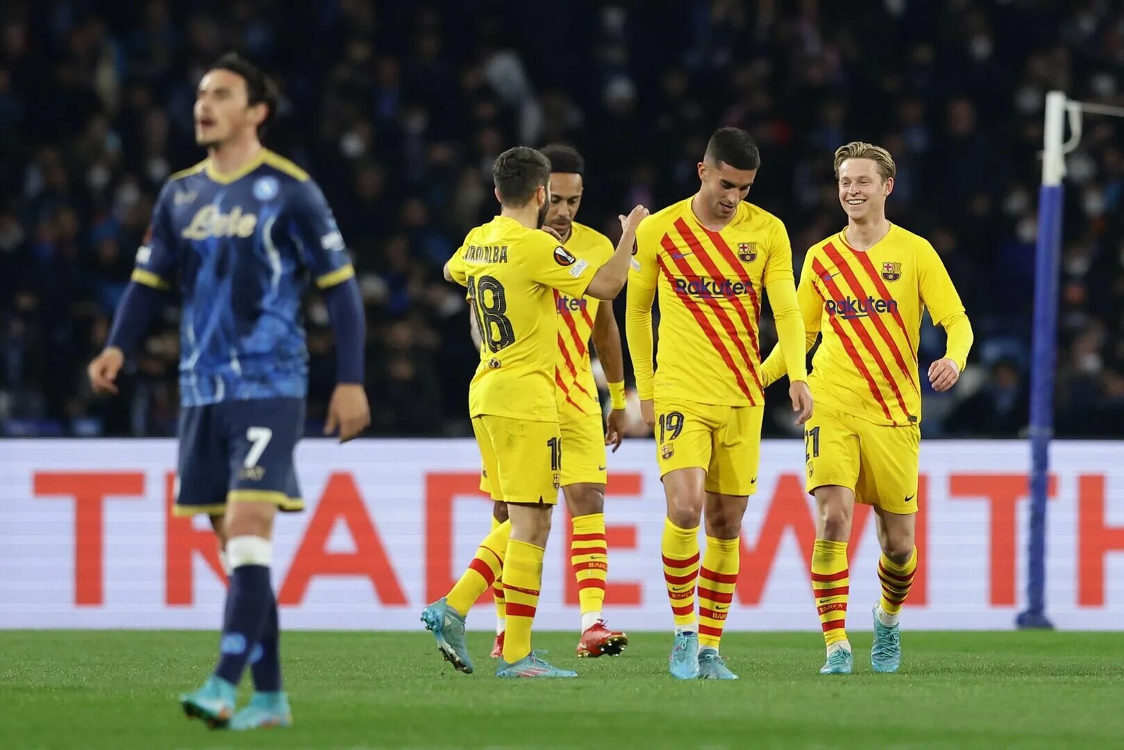 Барселона наполи 2020. Наполи барселона лига чемпионов. Наполи барса прогноз. Барселона наполи 17. Футбол лига чемпионов.