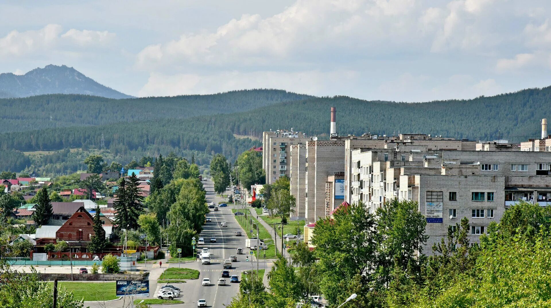 Магазины города белорецк. Город Белорецк. Достопримечательности города Белорецк. Белорецк площадь. Башня город Белорецк.