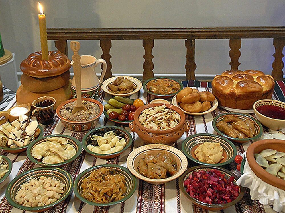 6 января можно. Рождественский стол в России. Традиционные блюда на Рождество. Блюда на Рождественский стол. Постный стол.
