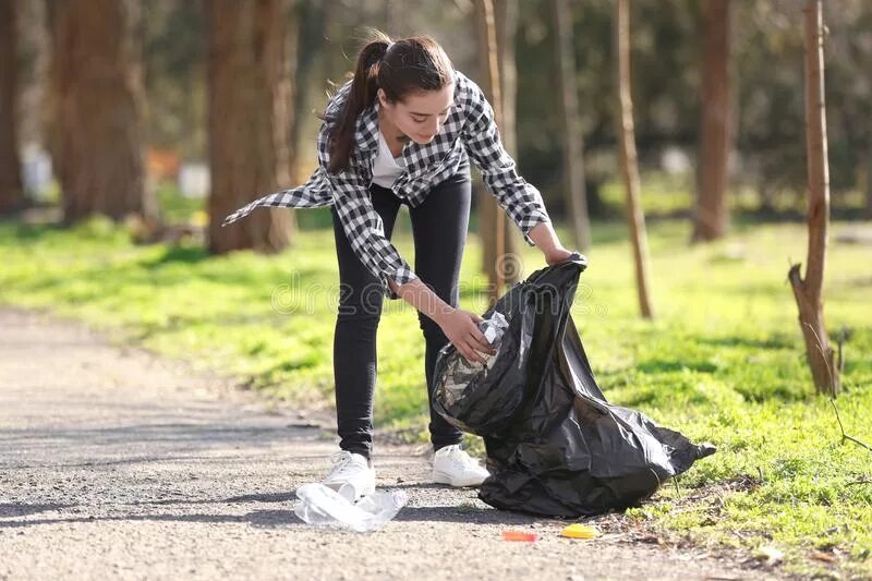 Picking up women. Litter in the Park. Picking up the threads. Litter girl choose.