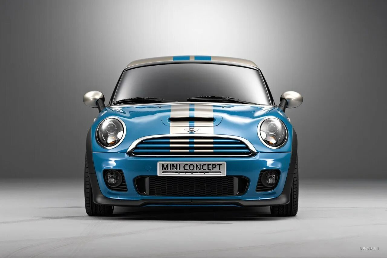 Сколько живут машины. Мини Купер купе. Mini Coupe r58. Мини Купер r58. Mini Cooper 2009.