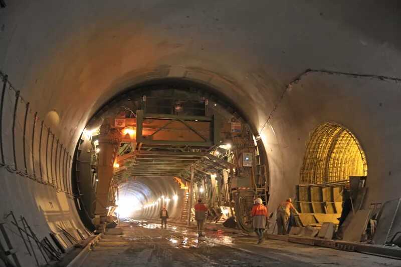 Тоннель. Попасть в туннель. Попасть в туннель. Унк коллайдер. Попасть в туннель.