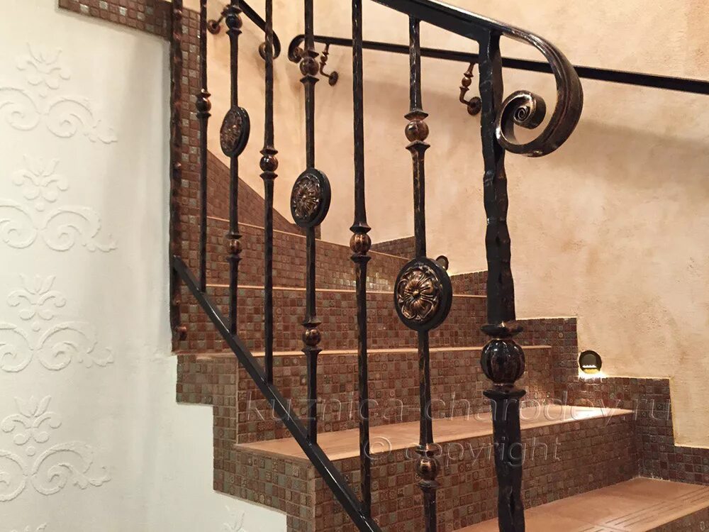 элементы перил для лестницы. кованые элементы для лестницы. стамет балясины кованые. лестничные ограждения артеферро. перила с элементами ковки.