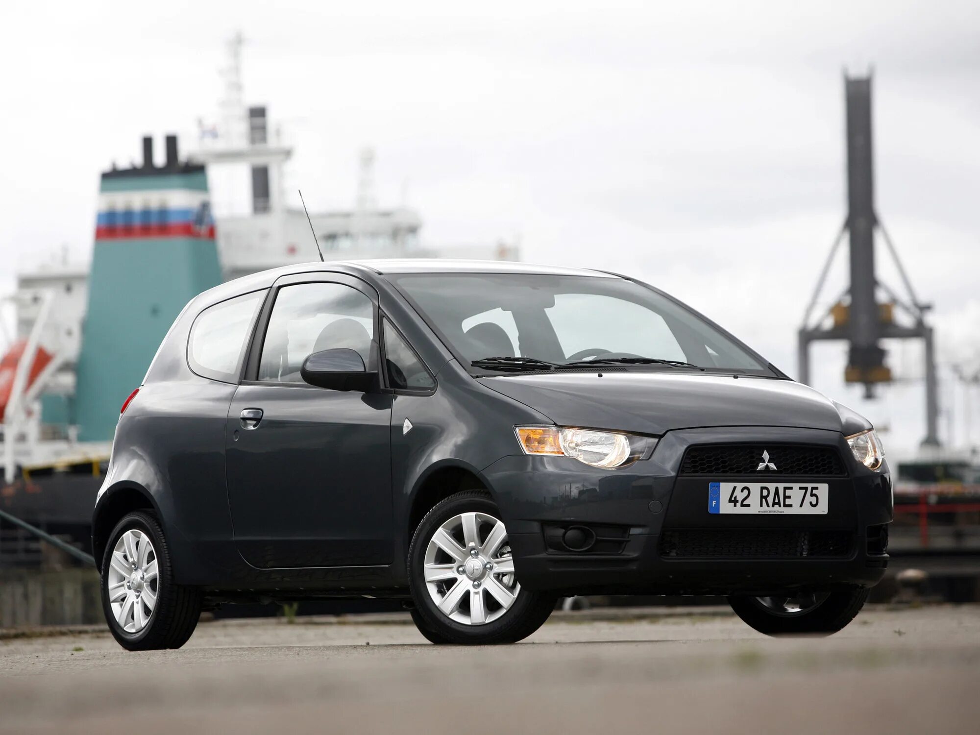 Mitsubishi colt z30. Мицубиси кольт 5. Митсубиси кольт 2012. Mitsubishi colt. Автомобили мицубиси кольт.