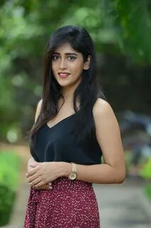 కరోనా కౌగిలిలోంచి ఇప్పుడిప్పుడే సినీ పరిశ్రమ బయటకు వస్తోంది. 
