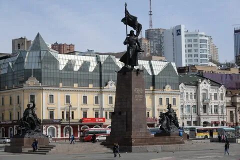 Памятник за власть советов владивосток