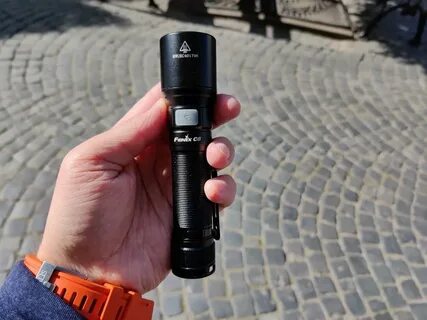 Фонарь fenix c6
