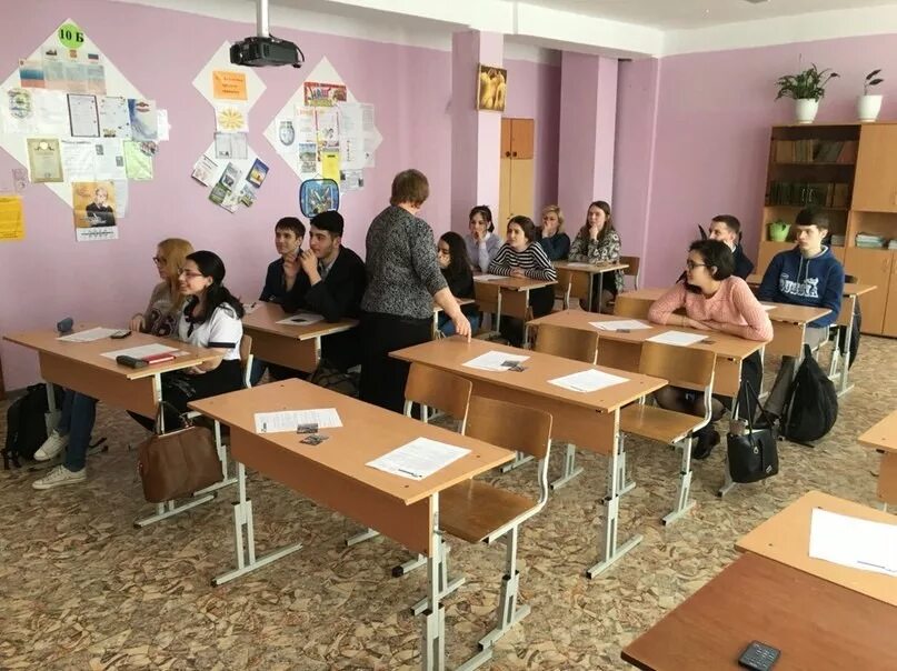 Школа 1 нягань. Школа 2 нягань. 3 школа хмао нягань. Город реж школа номер 2. 4 школа нягань.