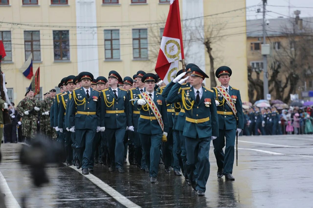 Парад победы в кирове. Победа киров. 9 мая кирове. 9 мая киров. Киров празднование дня победы в.