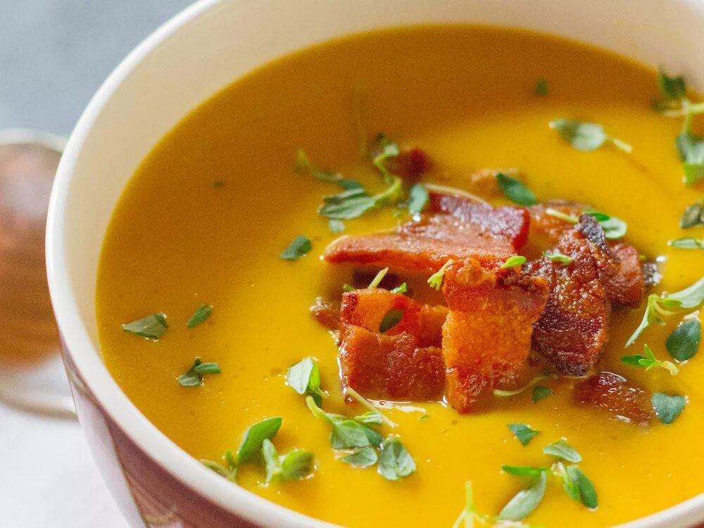 Тимьян суп в домашних условиях. Суп из тимьяна. Тимьян суп. Чабрец в супы. Тимьян суп.