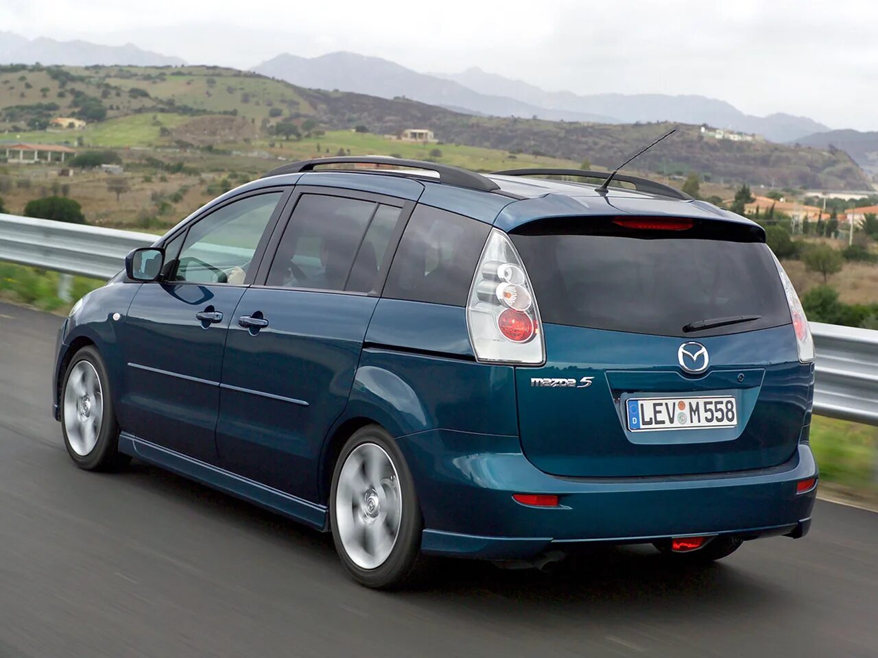 Mazda 5 premacy. Mazda5 компактвэн 2005. мазда 5 компактвэн. мазда 5 серого цвета 2005г. Mazda mazda5.