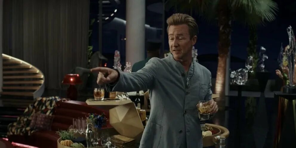 Достать ножи / knives out (2019). Get the knives. Дэниел крейг на ножах. Get the knives. Детектив ножи дэниел крейг.