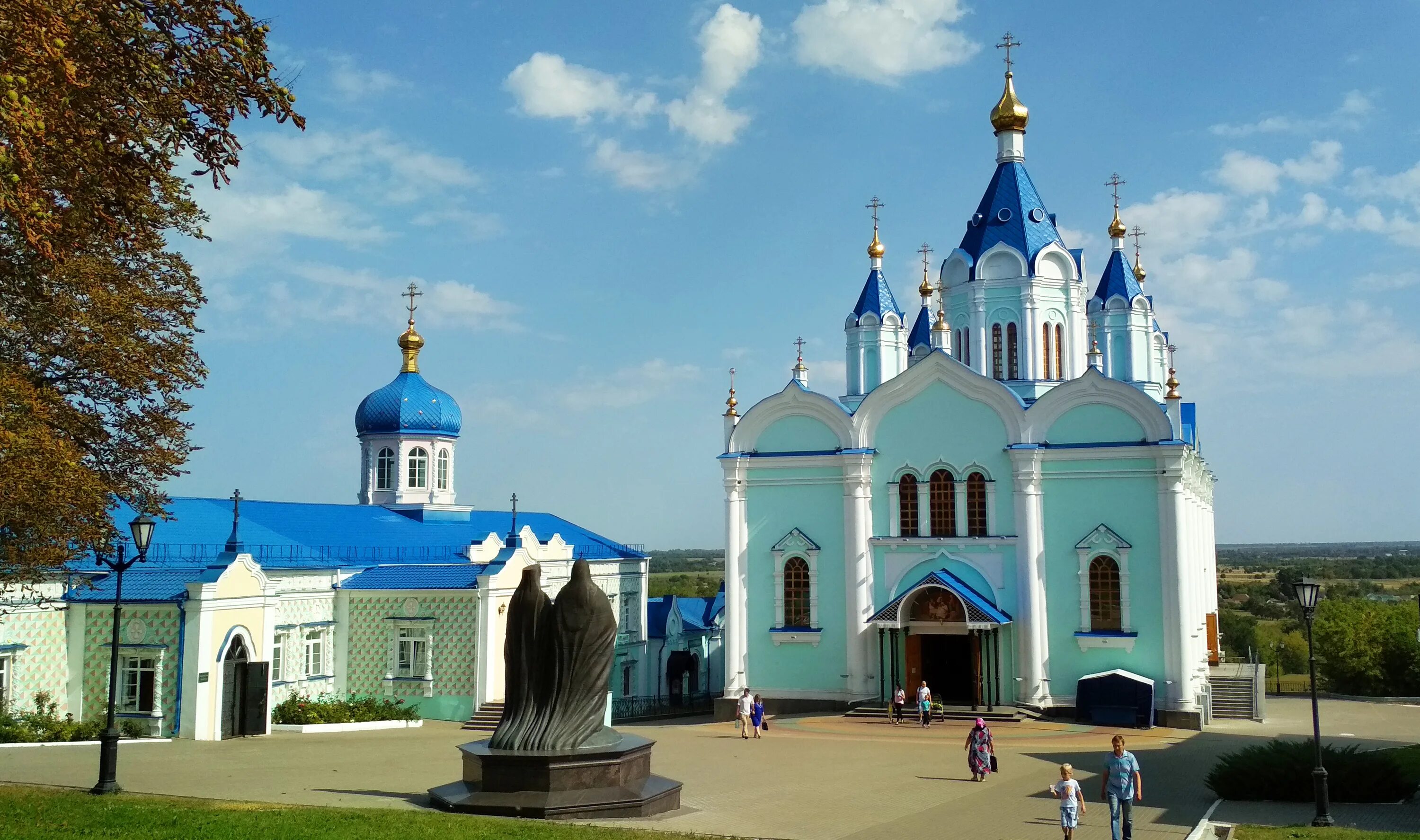 Доброе курская область. Храм Рождества Пресвятой Богородицы Коренная пустынь. Коренная пустынь Курск. Курск Коренная пустынь монастырь. Курская Коренная пустынь храм Рождества Пресвятой Богородицы.