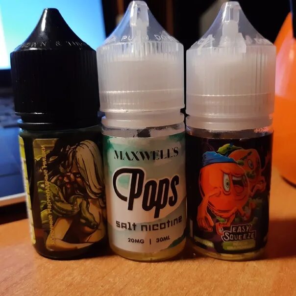 Пузырек для электронной сигареты. Жижа для вейпа открытая. Как открыть жижу. Как открыть жижу. Электронная сигарета открывается для жидкостью.