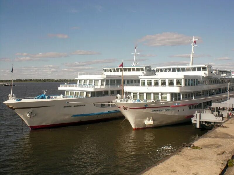 Причал 8 нижний новгород. Гама причал 10. Нижний новгород причальная набережная. 10 причал. Нижневолжская набережная нижний новгород.