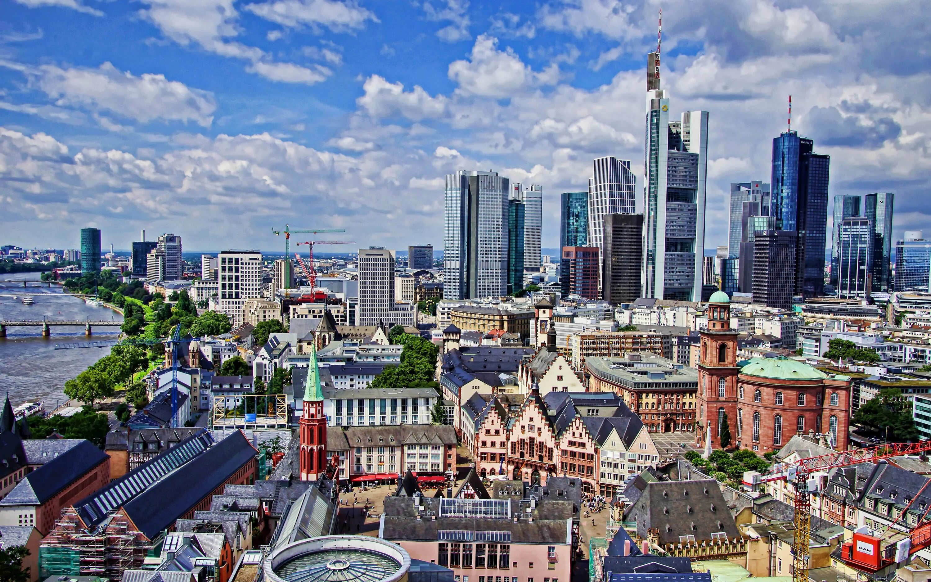 Пригород франкфурта на майне. Frankfurt 4. Франкфурт-на-майне небоскребы. Центр франкфурта на майне. Франкфурт-на-майне.