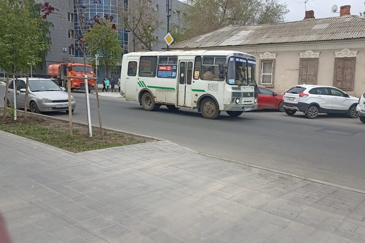 Автобусы до демы. 81н автобус Оренбург. Номер общественного транспорта. Маршрутка Оренбург 62. 41 Автобус Оренбург.