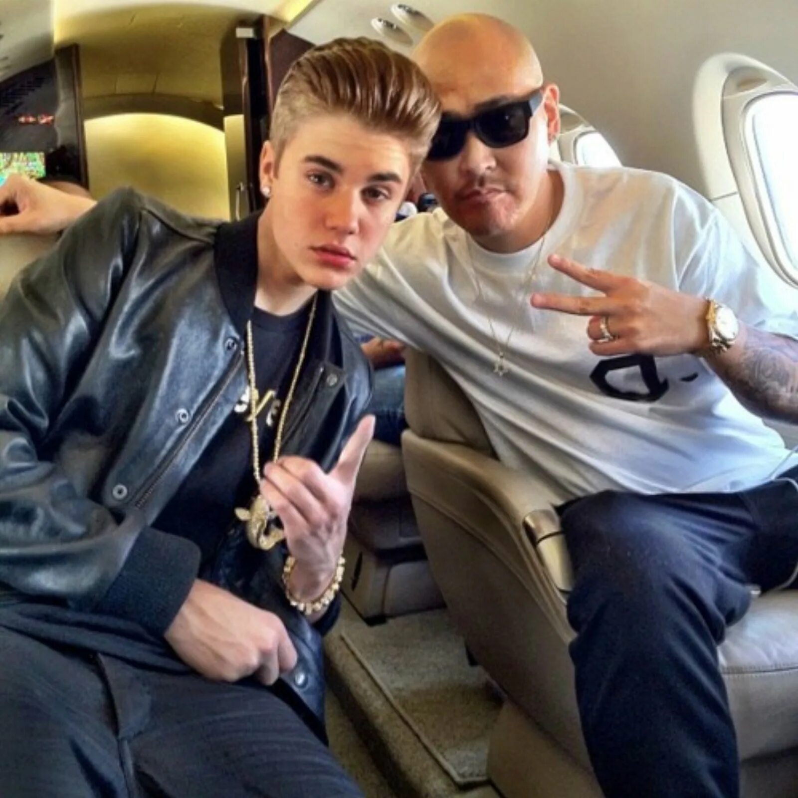 Justin Bieber Instagram. Justin Bieber Instagram avatar. Инстаграм 2012 фото.